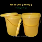 Pail ( Bucket ) 20 Liter ( 20.000 ml ) or 20.5 kg 7